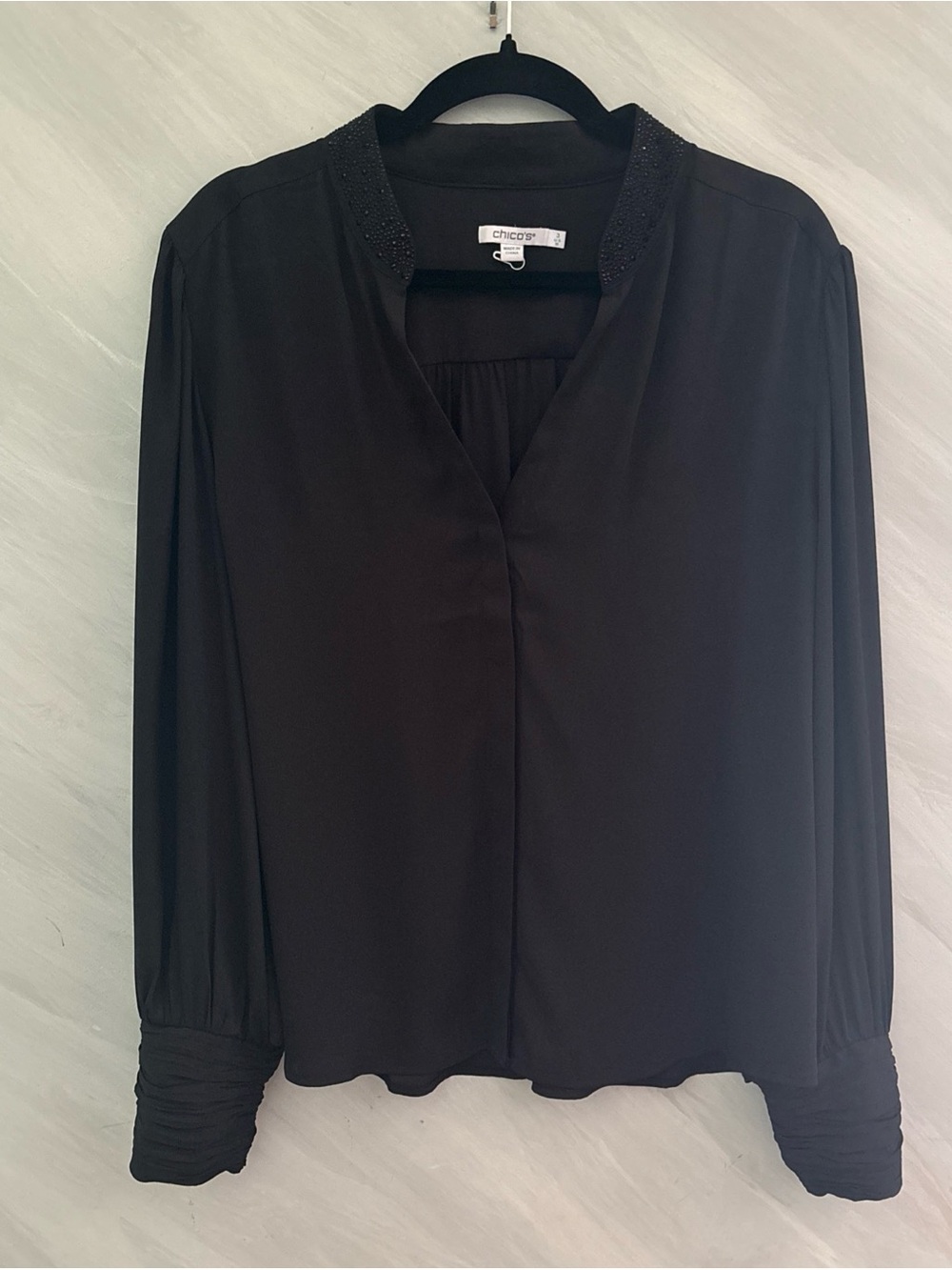 Chico’s 3 (XL)Black V-Neck Beaded Collar w/ Long Ruched Sleeves Blouse Old Money